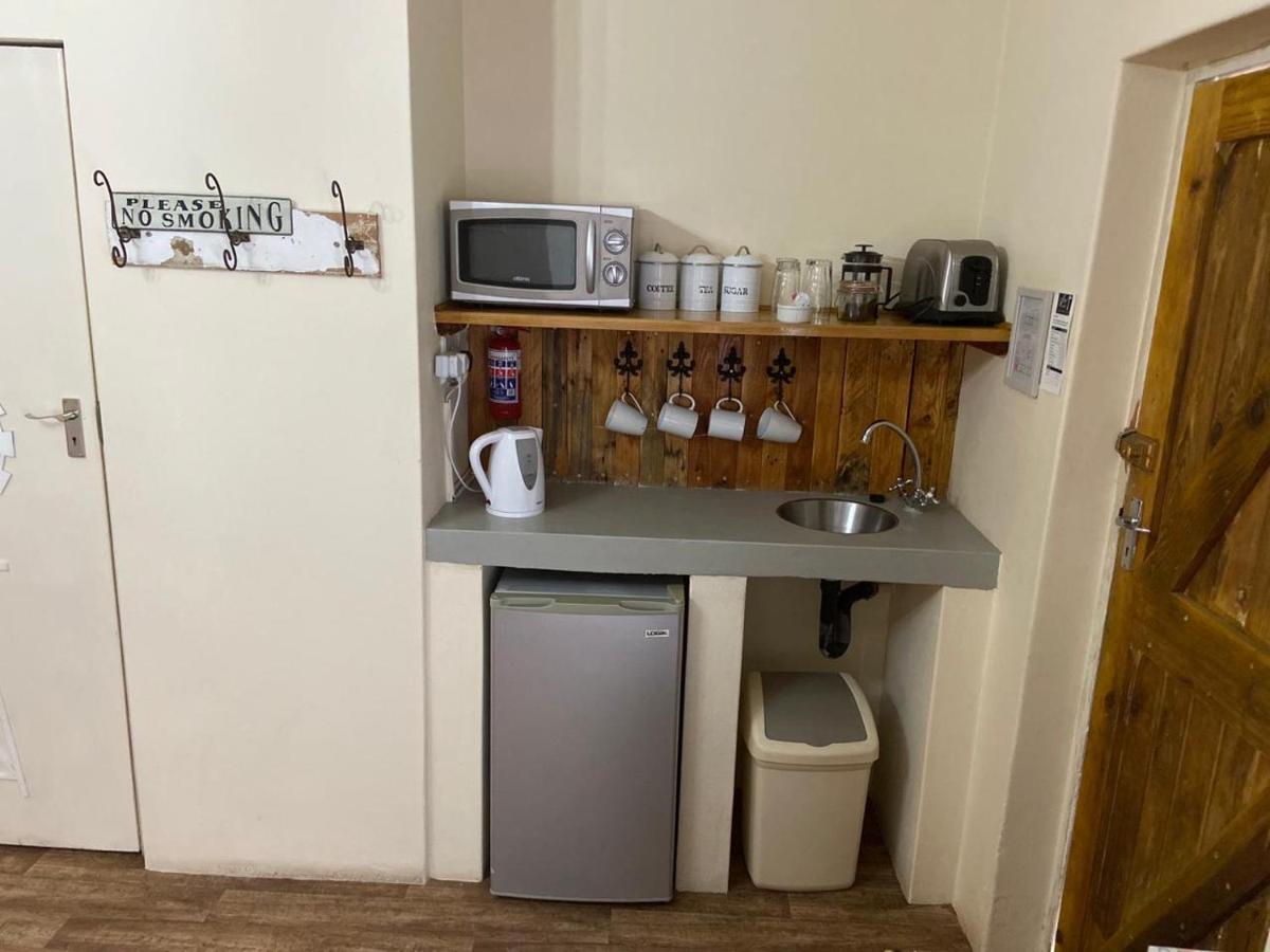 Cape Karoo Guesthouse Beaufort West Εξωτερικό φωτογραφία