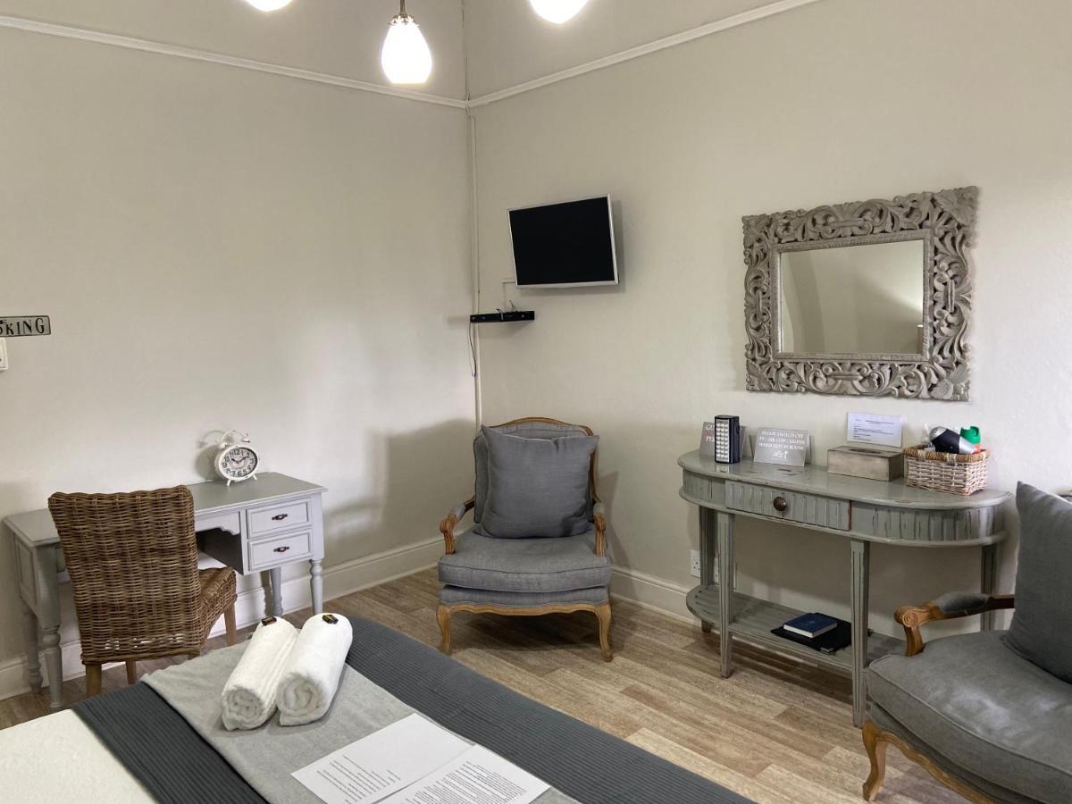 Cape Karoo Guesthouse Beaufort West Εξωτερικό φωτογραφία