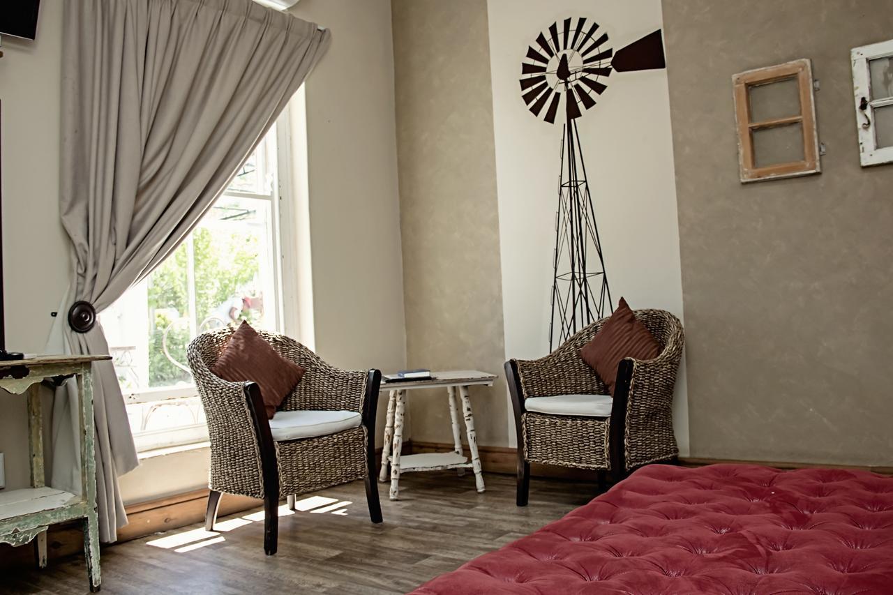 Cape Karoo Guesthouse Beaufort West Εξωτερικό φωτογραφία